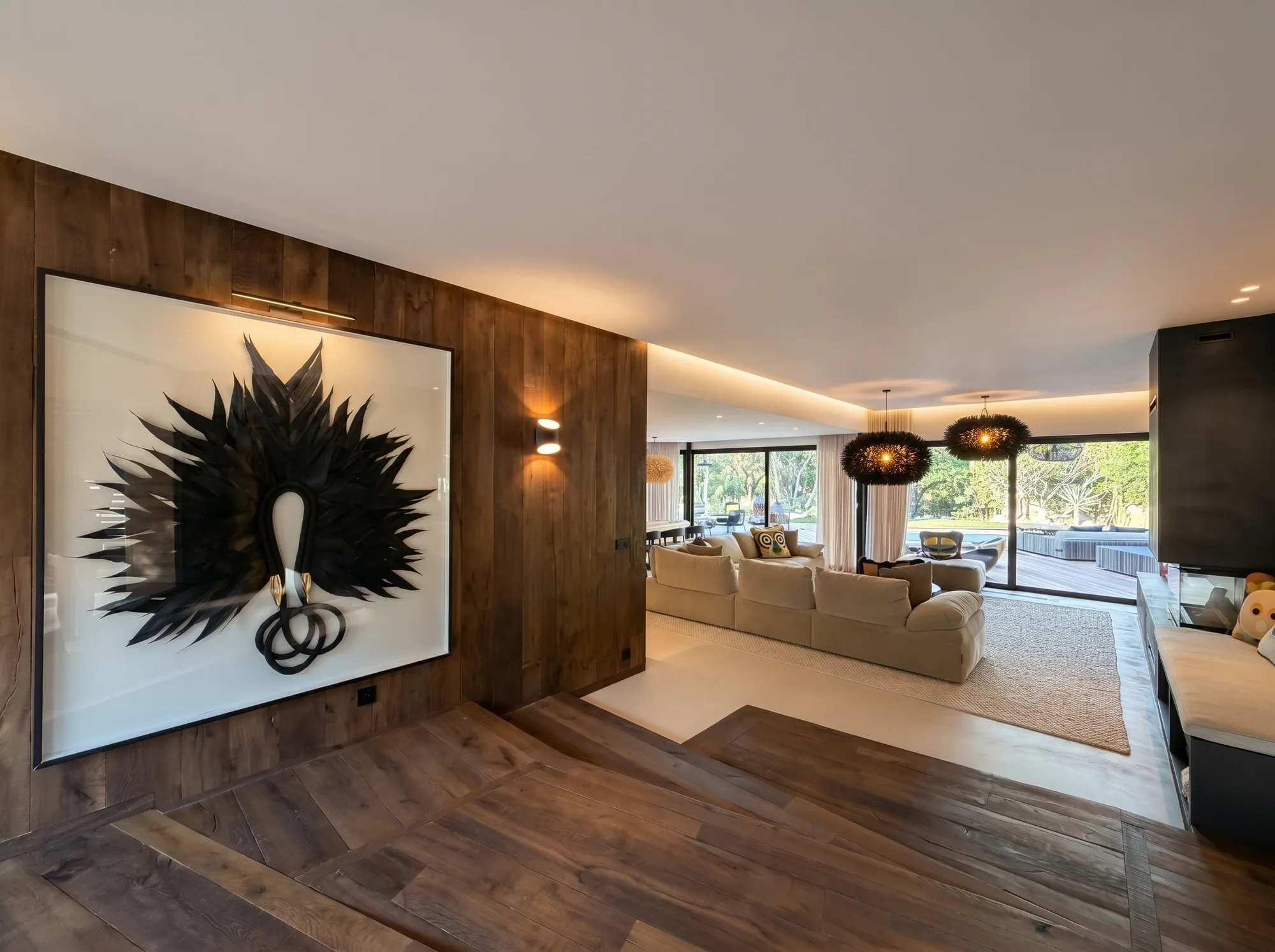 Salon & SAM 1